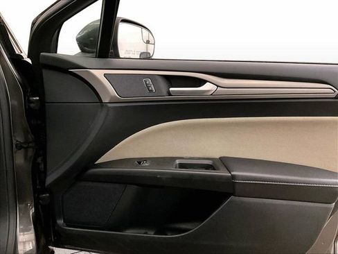 Used 2017 Ford Fusion S FWD image 23