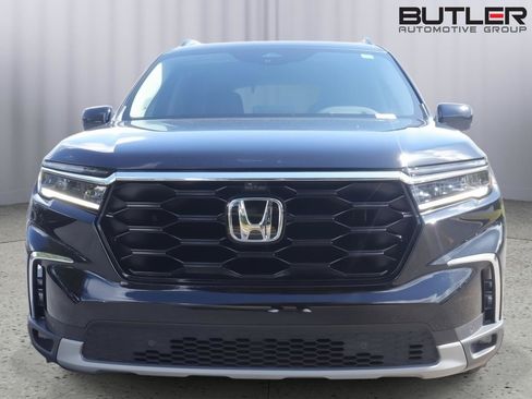 Used 2024 Honda Pilot Elite image 2