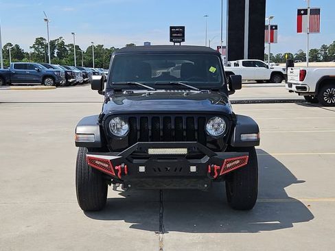 Used 2022 Jeep Wrangler Unlimited Sport AWD/4WD image 2