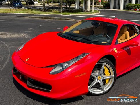 Used 2011 Ferrari 458 Italia Coupe RWD image 9