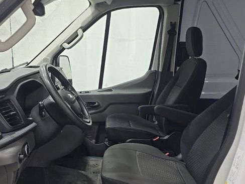 Used 2023 Ford Transit 250 Medium Roof RWD image 5