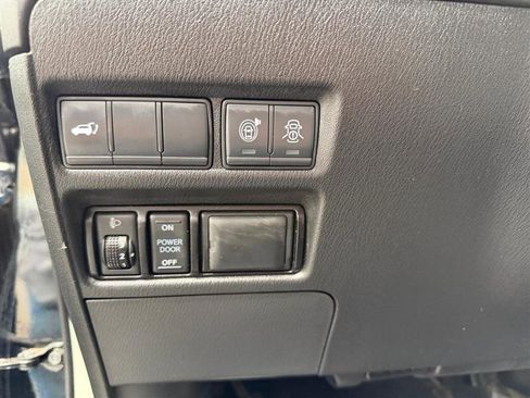 Used 2019 Nissan Armada SL w/ Premium Package AWD/4WD image 12