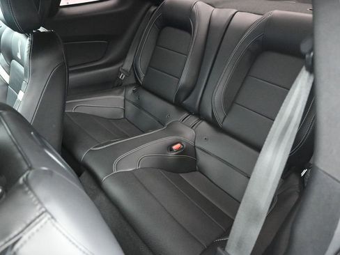 Used 2022 Ford Mustang Shelby GT500 w/ Technology Package RWD image 13