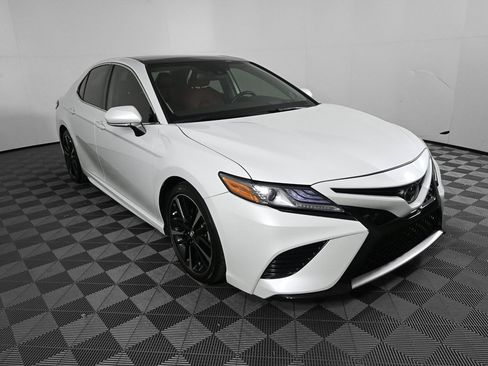Used 2019 Toyota Camry XSE image 23