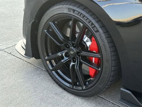 Used 2022 Ford Mustang Shelby GT500 w/ Technology Package image 10