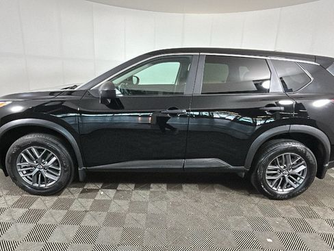 Used 2023 Nissan Rogue S AWD/4WD image 5