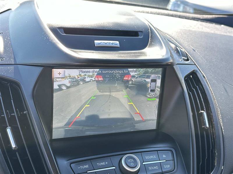 Used 2017 Ford Escape SE w/ Equipment Group 201A AWD/4WD image 18