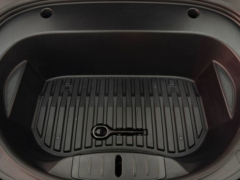 Used 2020 Tesla Model 3 Standard Range image 31