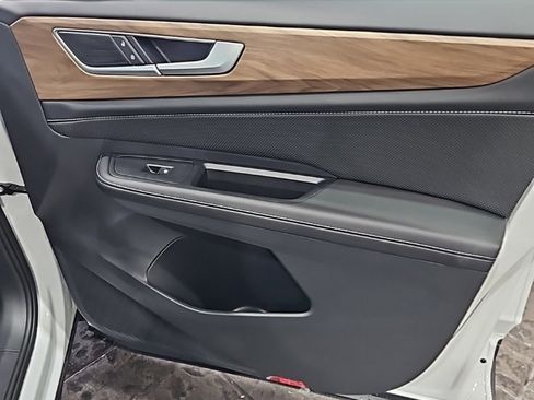 New 2026 Volkswagen Atlas SE image 11