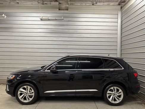 Used 2021 Audi Q7 3.0T Premium Plus w/ Premium Plus Package AWD/4WD image 6