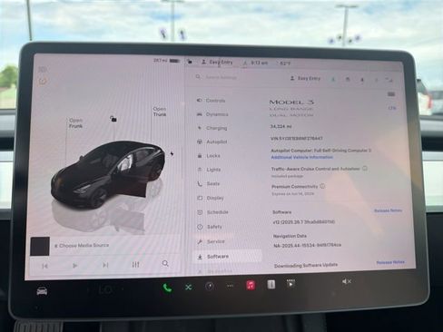 Used 2022 Tesla Model 3 Long Range AWD/4WD image 23