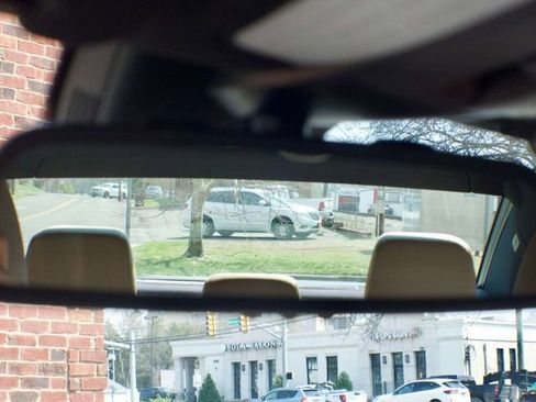 Used 2013 Mercedes-Benz E 350 4MATIC Sedan image 42