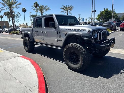 Used 2020 Jeep Gladiator Mojave AWD/4WD image 39