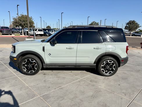 Used 2022 Ford Bronco Sport Outer Banks w/ Tech Package image 2