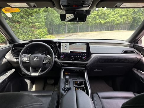 Used 2024 Lexus TX 350 AWD w/ Technology Package image 11