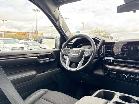 Used 2026 GMC Sierra 1500 Elevation image 23