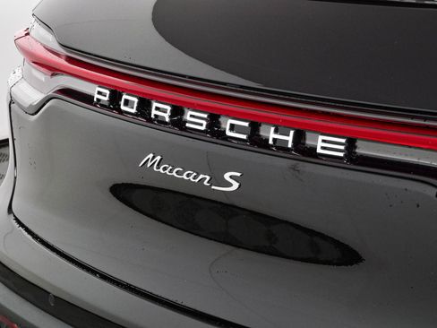 New 2026 Porsche Macan S AWD/4WD image 36