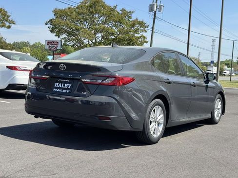 Used 2025 Toyota Camry LE FWD image 21