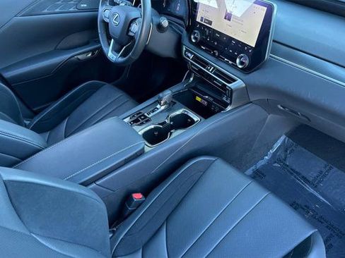 Certified 2024 Lexus RX 500h F Sport image 19