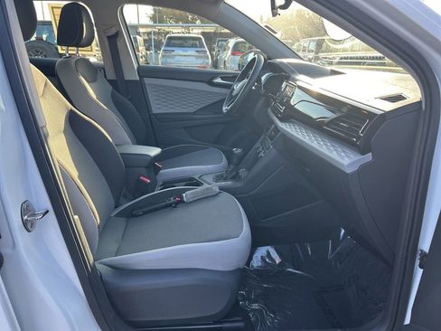 Used 2022 Volkswagen Taos S image 22