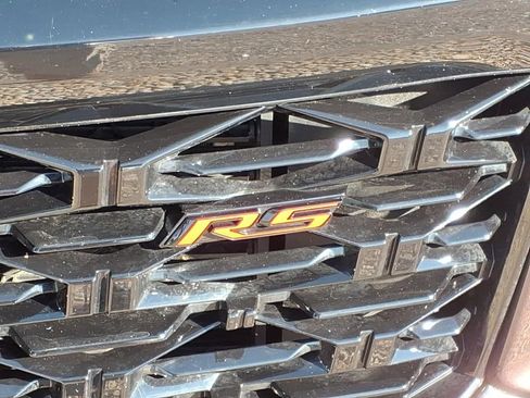 Used 2024 Chevrolet Traverse RS FWD image 9