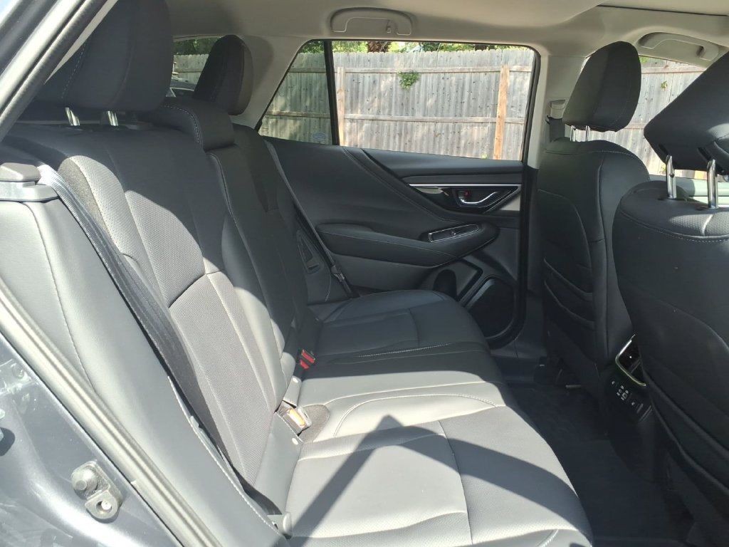 Used 2023 Subaru Outback Limited AWD/4WD image 12