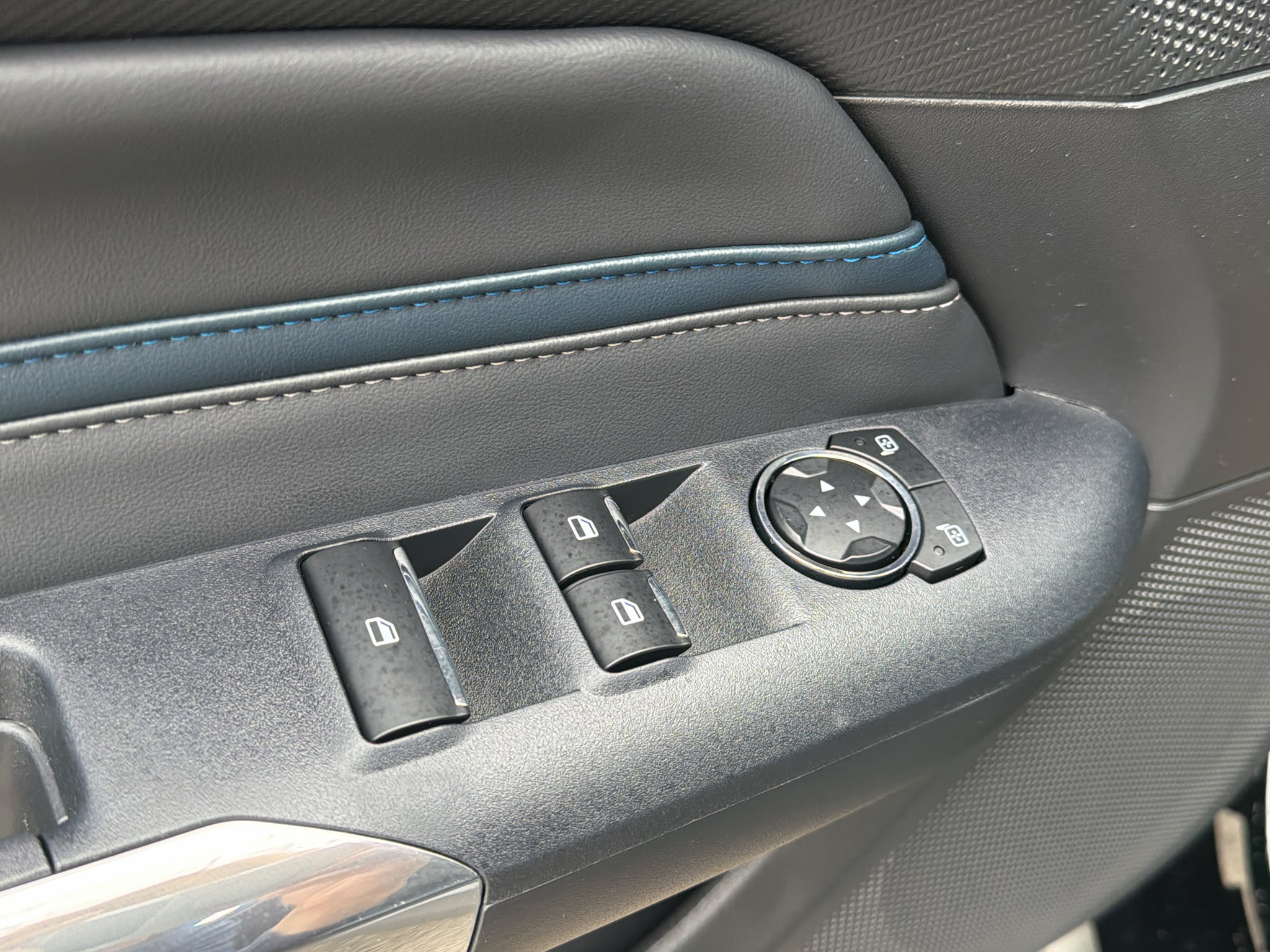 Used 2025 Ford Mustang GT Premium RWD image 12