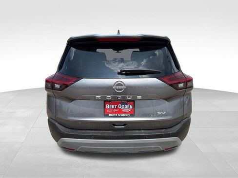 Certified 2023 Nissan Rogue SV FWD image 7