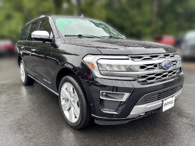 Certified 2024 Ford Expedition Platinum AWD/4WD image 2