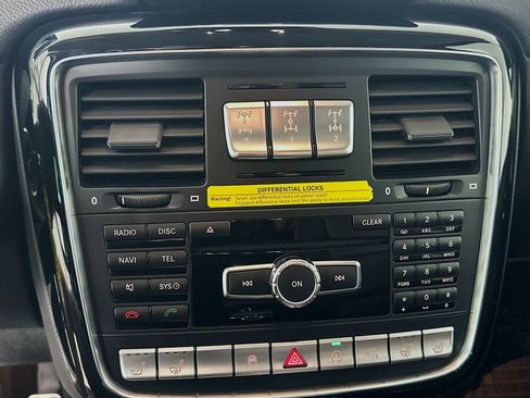Used 2016 Mercedes-Benz G 550 image 26