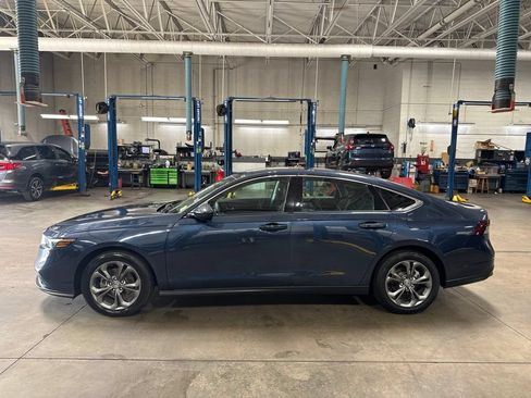 Certified 2024 Honda Accord EX image 8