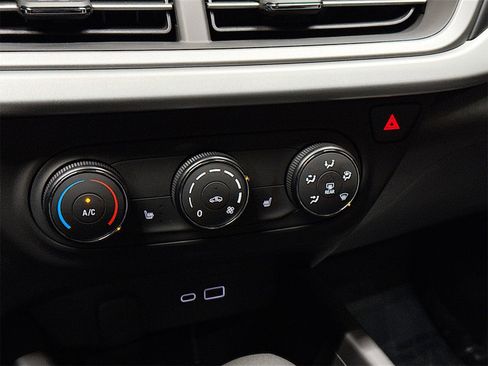 New 2026 Chevrolet Trax RS w/ Driver Confidence Package image 16