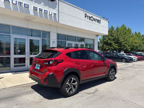 Used 2026 Subaru Crosstrek 2.5i Premium AWD/4WD image 3