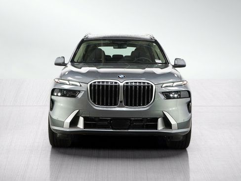 Used 2026 BMW X7 xDrive40i AWD/4WD image 8