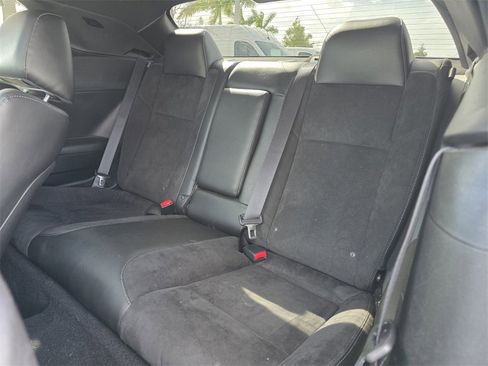 Used 2019 Dodge Challenger R/T w/ Plus Package image 15