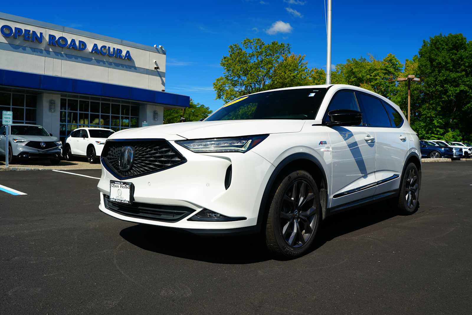 Certified 2023 Acura MDX A-Spec AWD/4WD image 3