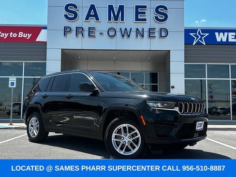 Used 2025 Jeep Grand Cherokee Laredo X w/ Luxury Tech Group I RWD image 1