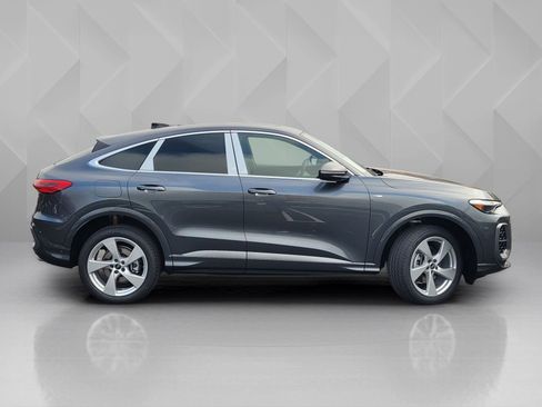 New 2025 Audi Q5 Premium Plus AWD/4WD image 3