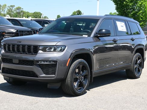 New 2026 Jeep Grand Cherokee L Limited AWD/4WD image 5
