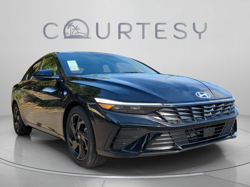 New 2026 Hyundai Elantra SEL Sport Premium FWD image 5