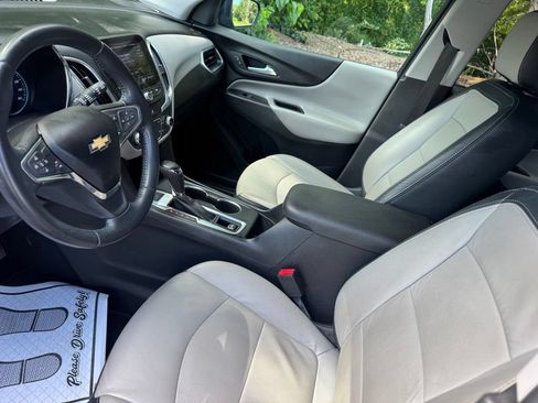 Used 2020 Chevrolet Equinox LT FWD image 17
