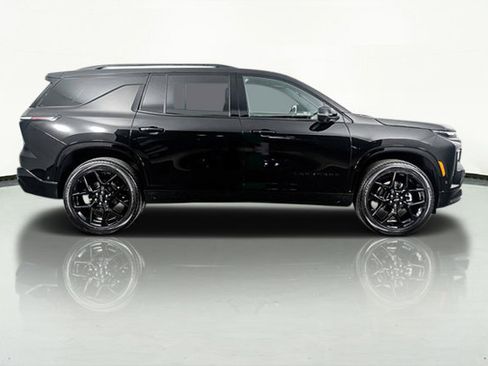 Used 2026 Chevrolet Traverse RS image 6