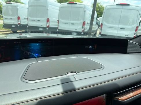 New 2026 Lincoln Navigator L Black Label AWD/4WD image 31