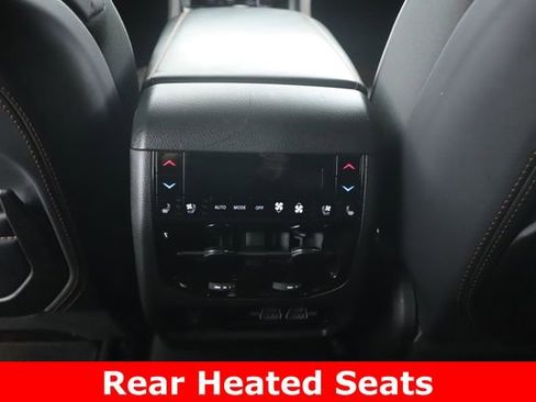 Used 2025 Jeep Grand Cherokee Summit image 31