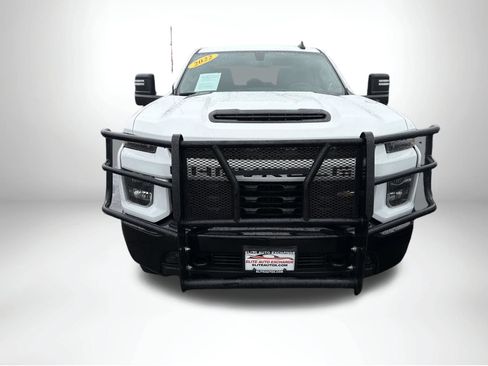 Used 2022 Chevrolet Silverado 2500 Custom w/ Custom Convenience Package AWD/4WD image 18