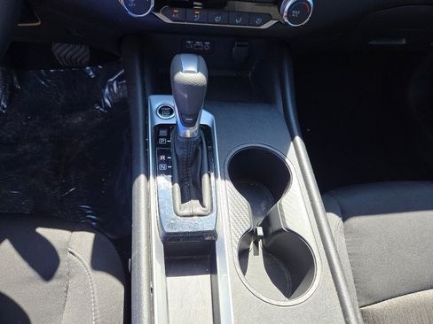 Used 2025 Nissan Altima 2.5 SV image 25