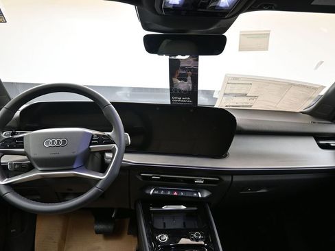 New 2026 Audi Q3 quattro 2.0T AWD/4WD image 22