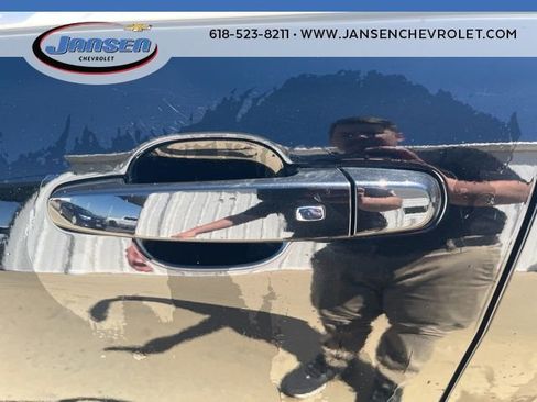 Used 2024 Chevrolet Equinox LT w/ LPO, Floor Liner Package FWD image 8