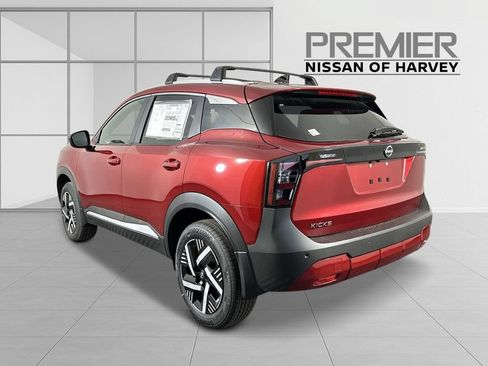 Used 2026 Nissan Kicks SV w/ Cold Weather Package FWD image 3