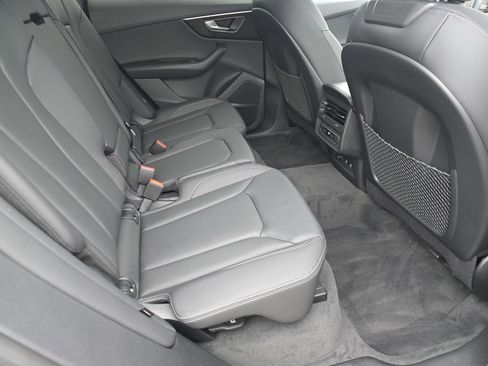 New 2026 Audi Q8 Premium image 19